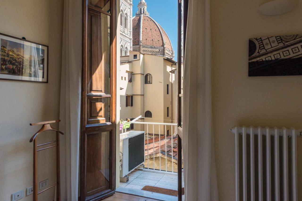 Charming 2Bed Apartment Overlooking Duomo - Hosted By Sweetstay Флоренція Екстер'єр фото