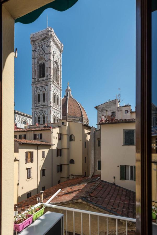 Charming 2Bed Apartment Overlooking Duomo - Hosted By Sweetstay Флоренція Екстер'єр фото