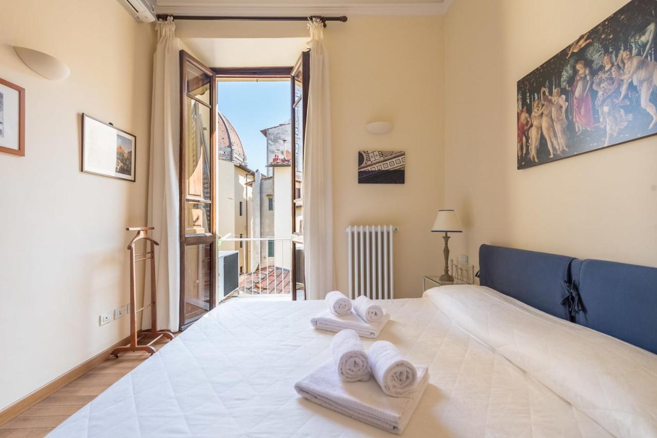 Charming 2Bed Apartment Overlooking Duomo - Hosted By Sweetstay Флоренція Екстер'єр фото
