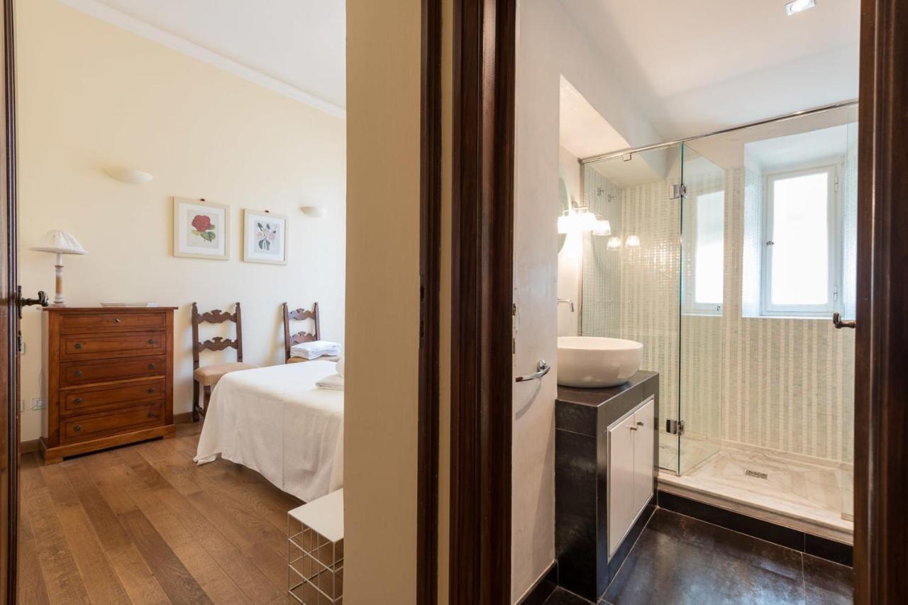 Charming 2Bed Apartment Overlooking Duomo - Hosted By Sweetstay Флоренція Екстер'єр фото