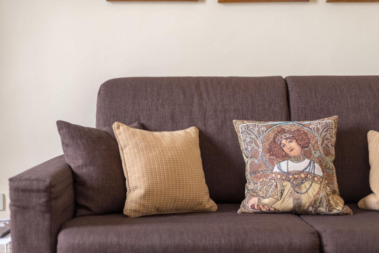 Charming 2Bed Apartment Overlooking Duomo - Hosted By Sweetstay Флоренція Екстер'єр фото