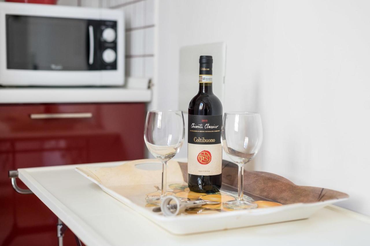 Charming 2Bed Apartment Overlooking Duomo - Hosted By Sweetstay Флоренція Екстер'єр фото