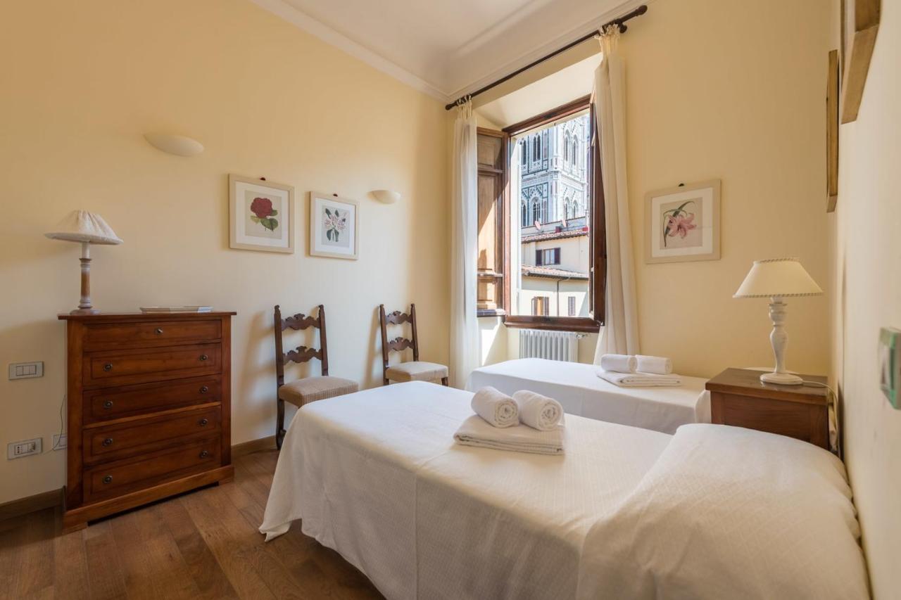 Charming 2Bed Apartment Overlooking Duomo - Hosted By Sweetstay Флоренція Екстер'єр фото