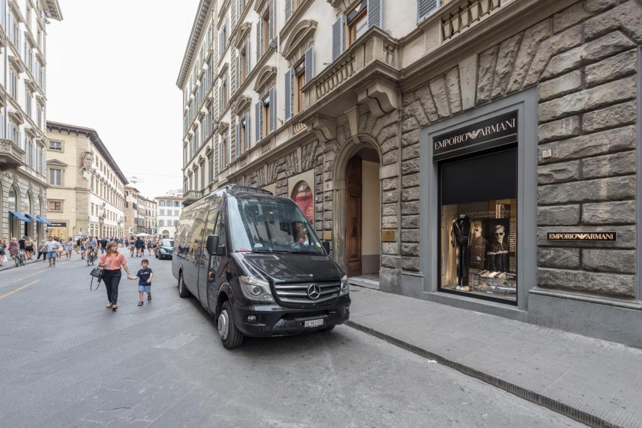 Charming 2Bed Apartment Overlooking Duomo - Hosted By Sweetstay Флоренція Екстер'єр фото